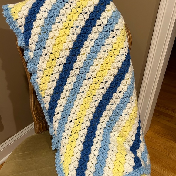 Crotched Afghan Blanket - Blue, Yellow and White Blanket ,Throw, Afghan - - Picture 7 of 14